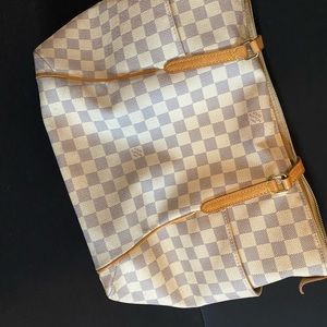 Louis Vuitton Damier Azur Totally MM tote